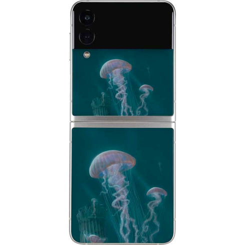 Vincent Hie Blue Jellyfish Galaxy Z Flip3 5G Skin